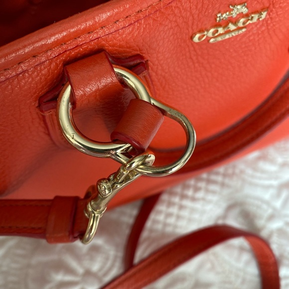 Vibrant grapefruit orange coach crossbody handbag - Picture 10 of 14